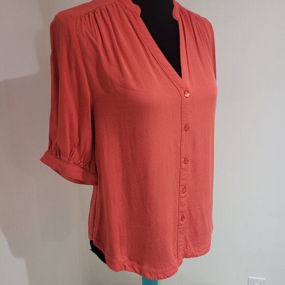 RW&Co V-Neck Button Down Blouse with Gathered Sleeves Size Small Coral - Picture 8 of 12